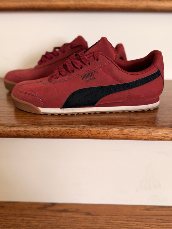 Puma Other - Puma Roma Men's Sneaker in Burgundy with Black Formstripe - Size 8.5 US
